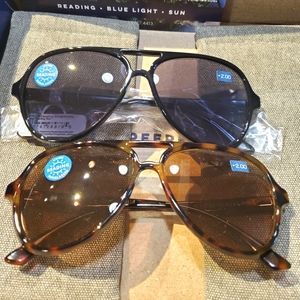 NWTS Peepers sunglass readers 2.00